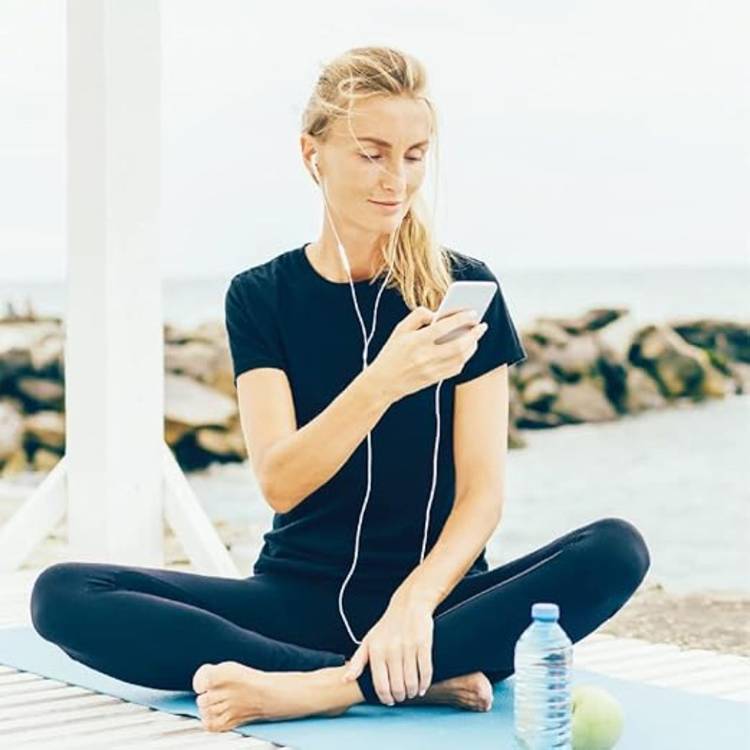 Porodo Soundtec Stereo Earphones with a 3.5mm AUX Connection, High-Clarity Microphone, 3-Button Controls, Answer & End Call - White