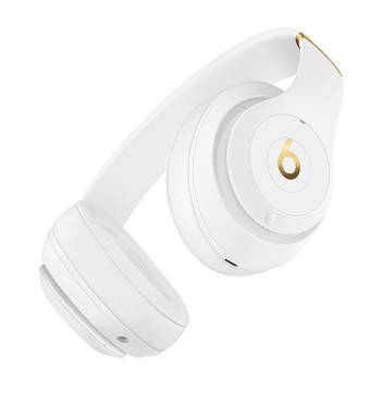 The Beats Studio 3 Wireless Headphones in UAE | Custom Tuned