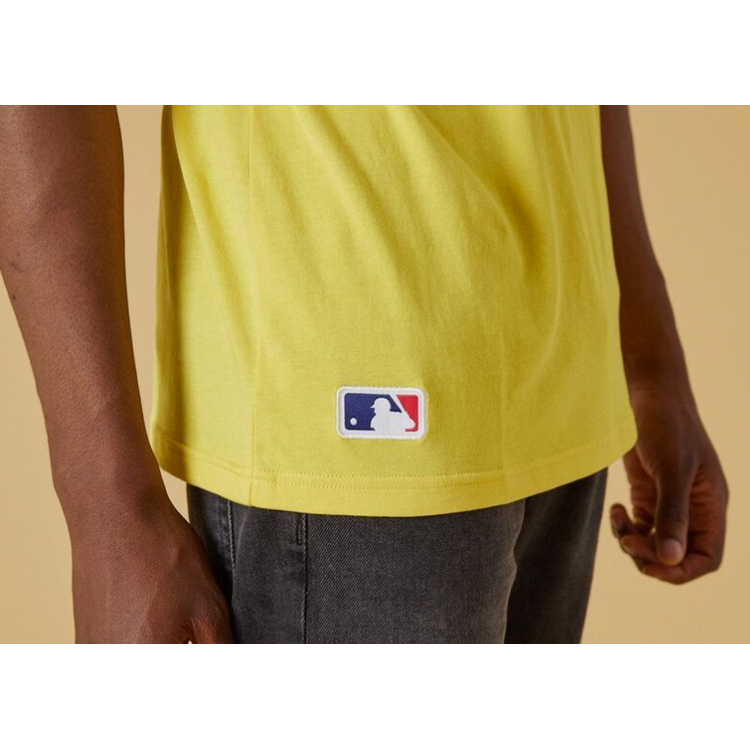 New Era MLB New York Yankees Men's T-Shirt - Yellow