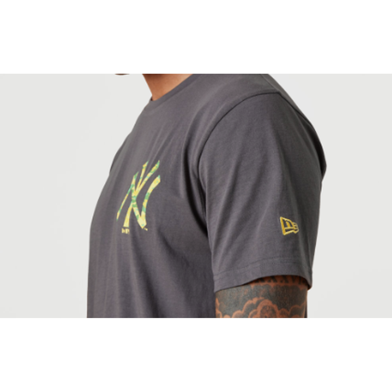 New Era T-Shirts, Tops & Vests  New York Yankees Essentials