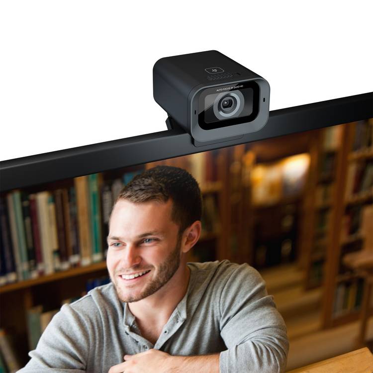 Porodo Gaming Auto Focus Web Cam with Tripod, Built-in Microphone, Precise Focus, 80° Field of View, Plug & Play, USB Connection, Realtek Sensor & CPU - Black