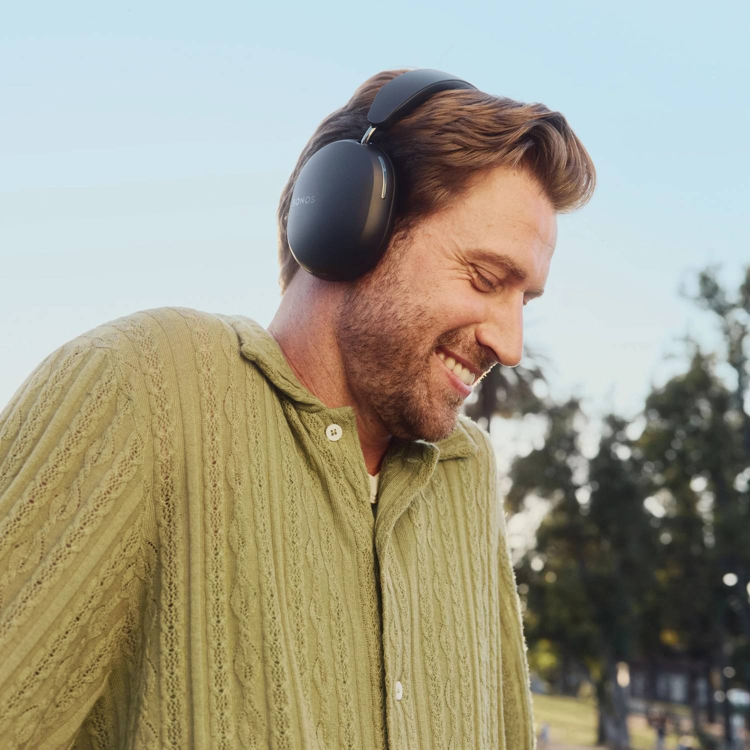 Buy The Sonos Ace Bluetooth Headphones In UAE Wear detection Aware mode Black Color ACEG1R21BLK