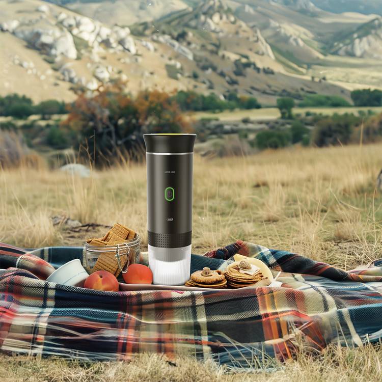  Green Lion Coffee Maker Lite with 150mL Bottom Cup Capacity, Type-C Charging Port, 3-5 Hours Charging Time, 5-15 Minutes Water Heating Time - Black